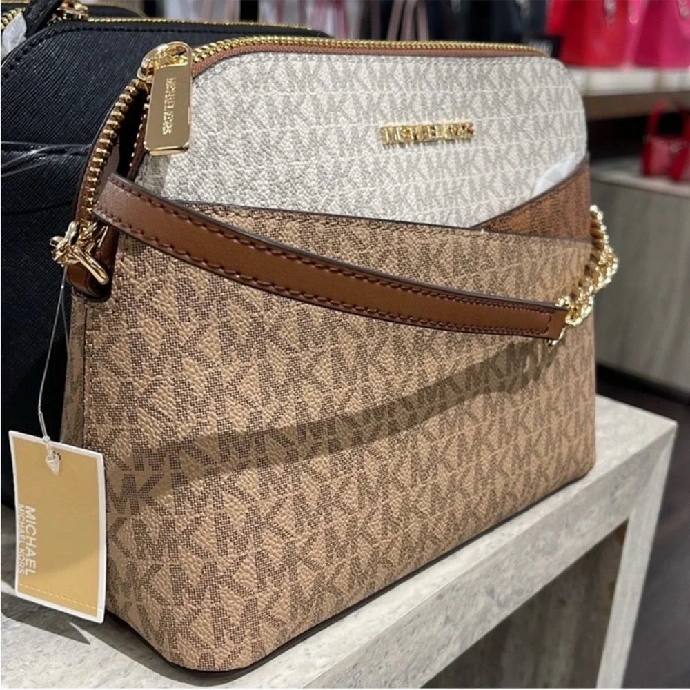 Michael Kors  $398 Tan and White Crossbody Bag - Picture 4 of 12